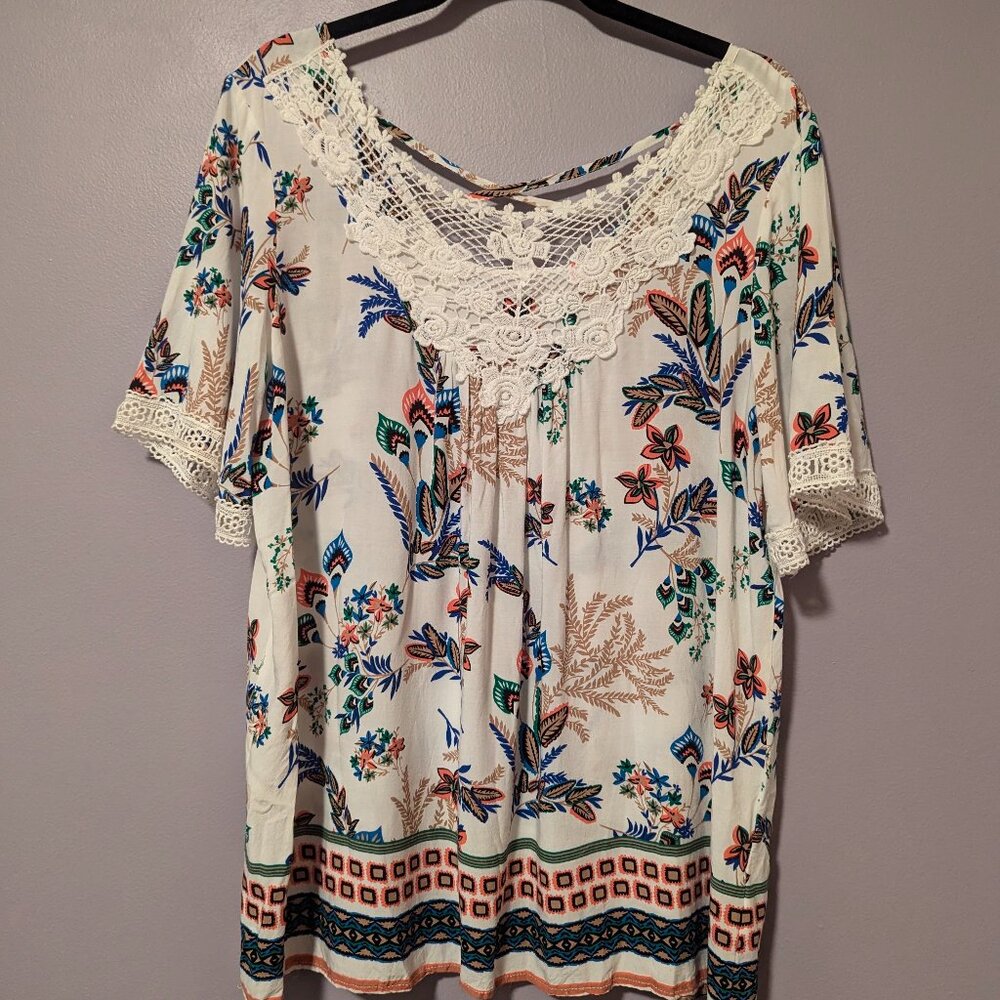 Suzanne Betro floral tunic top with crochet lace applique - XL, white
